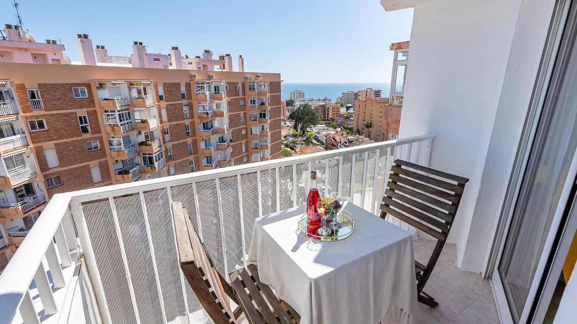 797 Holiday Rentals - Atico Con Vistas En Piscis Benalmadena Apartment
