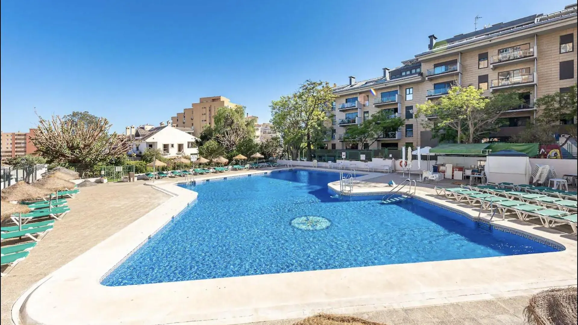 Apartment 797 Holiday Rentals - Atico Con Vistas En Piscis Benalmadena