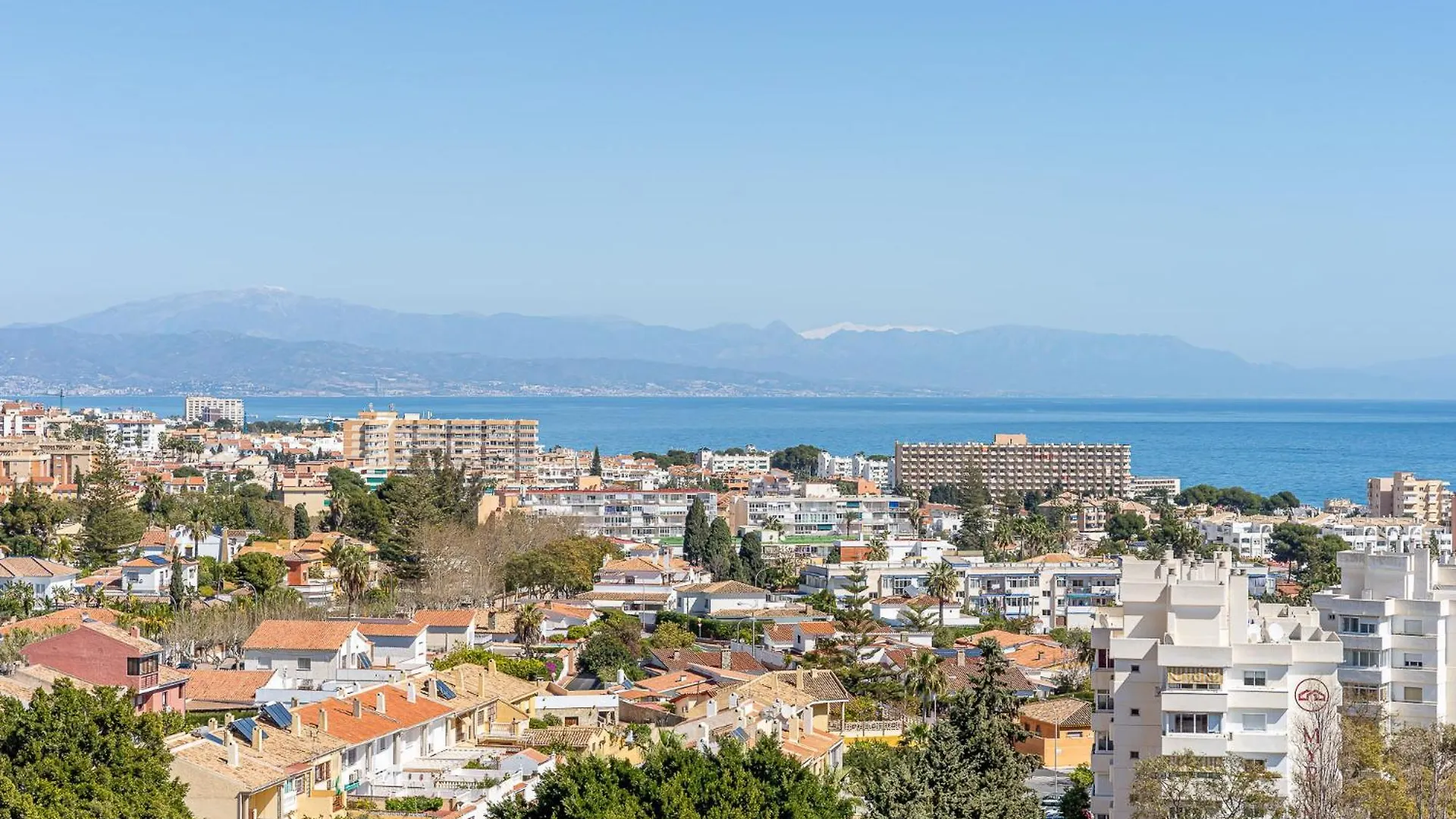 Apartment 797 Holiday Rentals - Atico Con Vistas En Piscis Benalmadena Spain