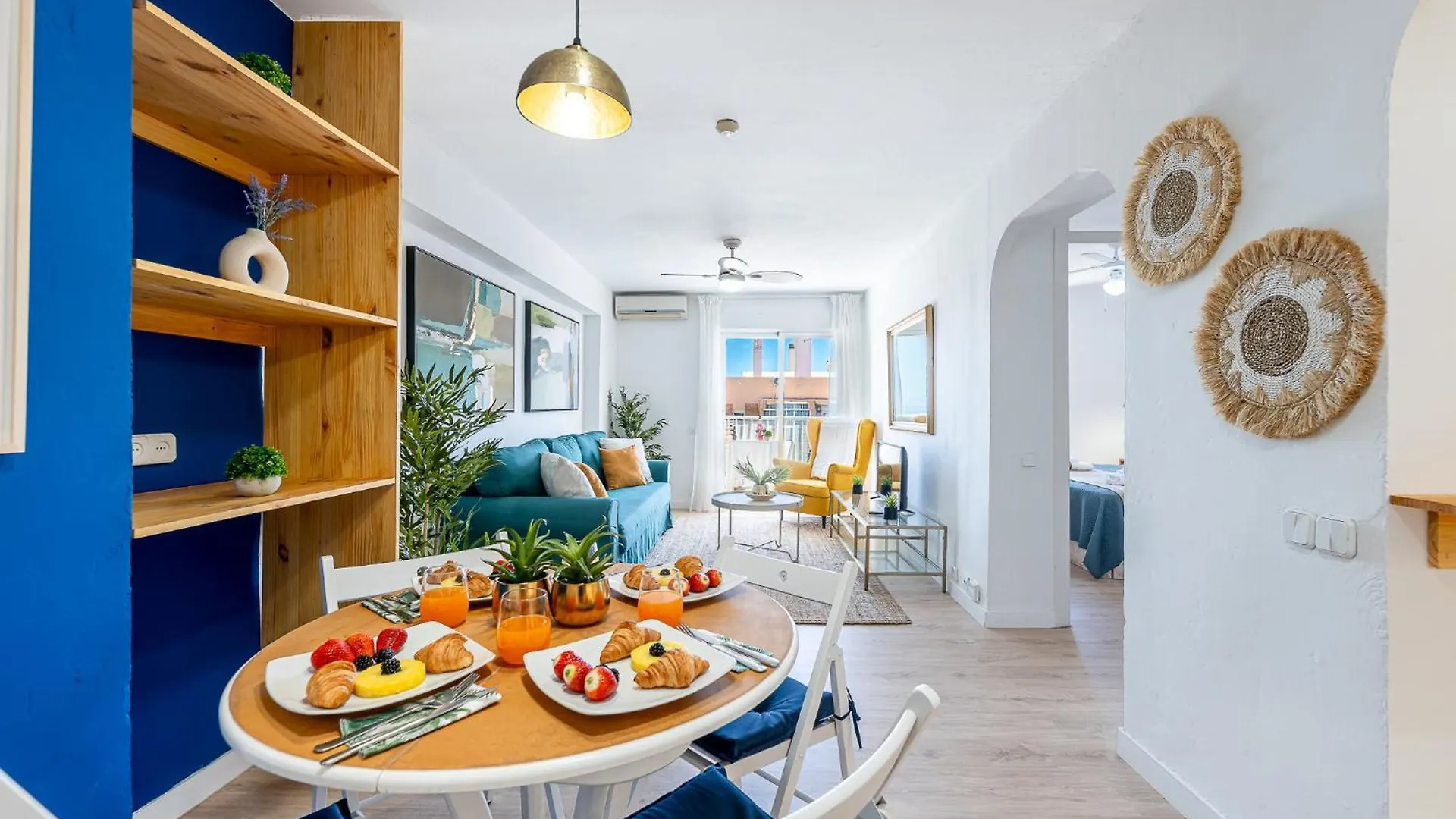 Apartment 797 Holiday Rentals - Atico Con Vistas En Piscis Benalmadena