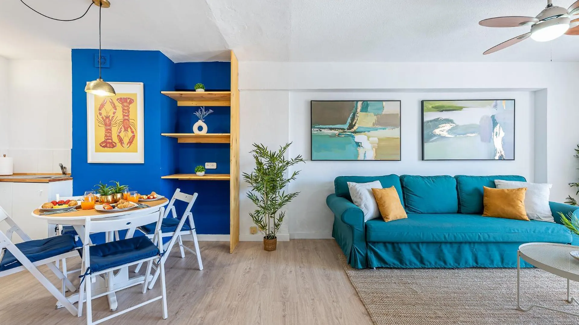 797 Holiday Rentals - Atico Con Vistas En Piscis Benalmádena 0*,  Španělsko